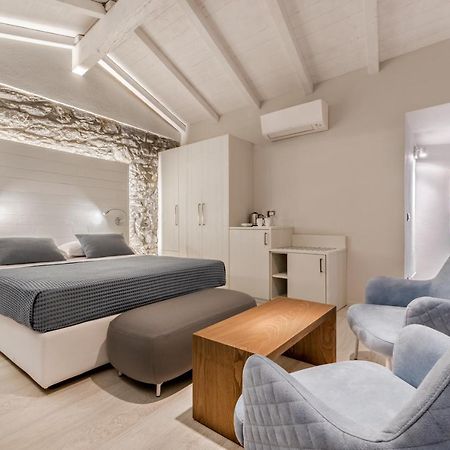 Amanarola Hotel Bagian luar foto