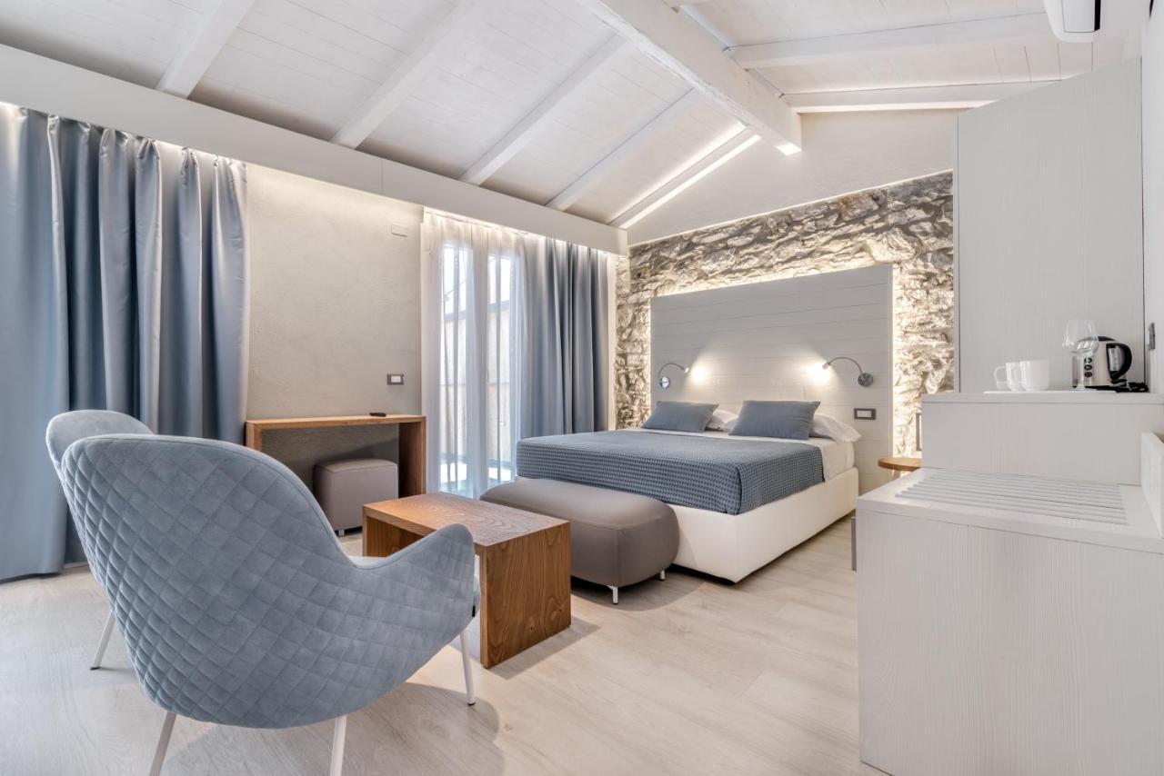 Amanarola Hotel Bagian luar foto