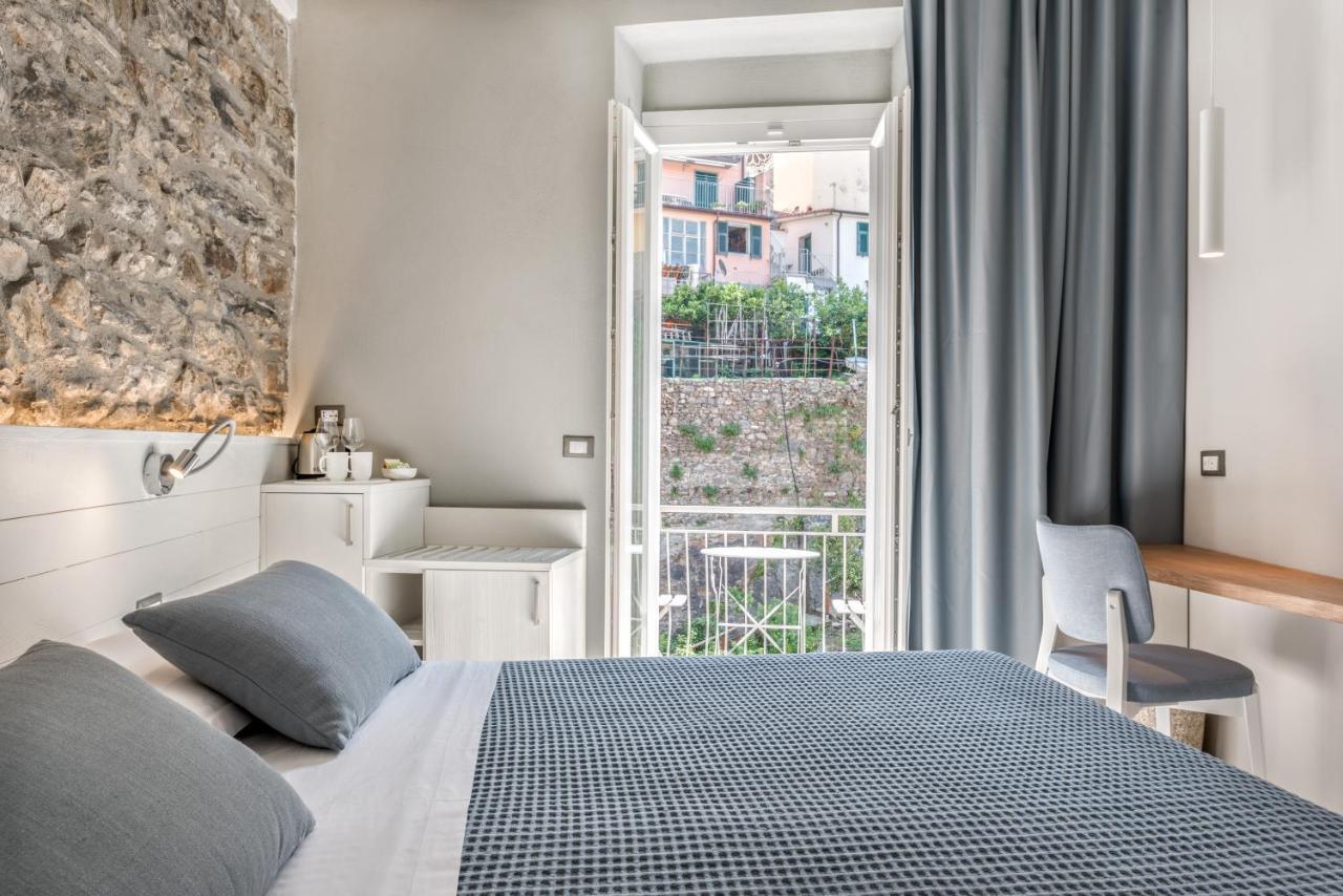 Amanarola Hotel Bagian luar foto